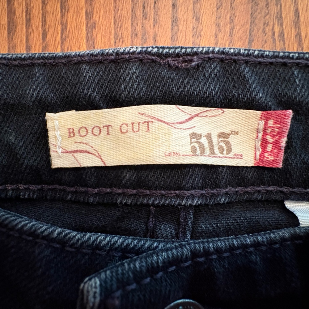 Levis 515 Boot Cut Jeans 2 M  Black